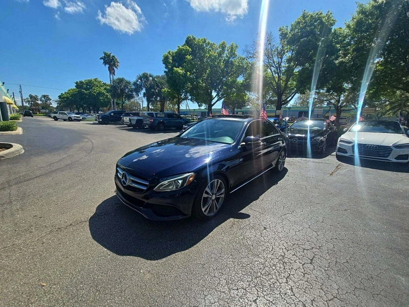 Mercedes-Benz C 300 burmester* multibeam led* Parking Assist, снимка 1 - Автомобили и джипове - 49293244