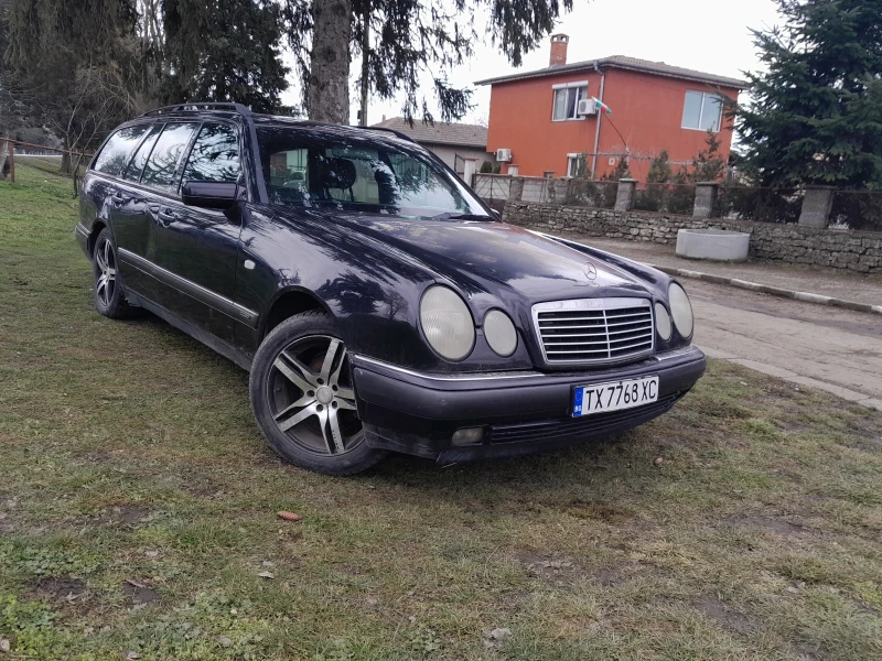 Mercedes-Benz E 250 TD 147кс ELEGANCE , снимка 1 - Автомобили и джипове - 49348085