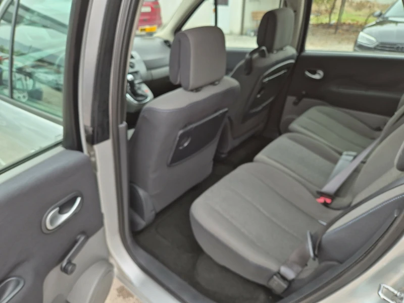 Renault Scenic 1.6 газ 2009г италия ТОП !!!, снимка 13 - Автомобили и джипове - 51744928