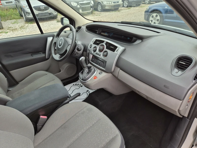 Renault Scenic 1.6 газ 2009г италия ТОП !!!, снимка 12 - Автомобили и джипове - 51744928