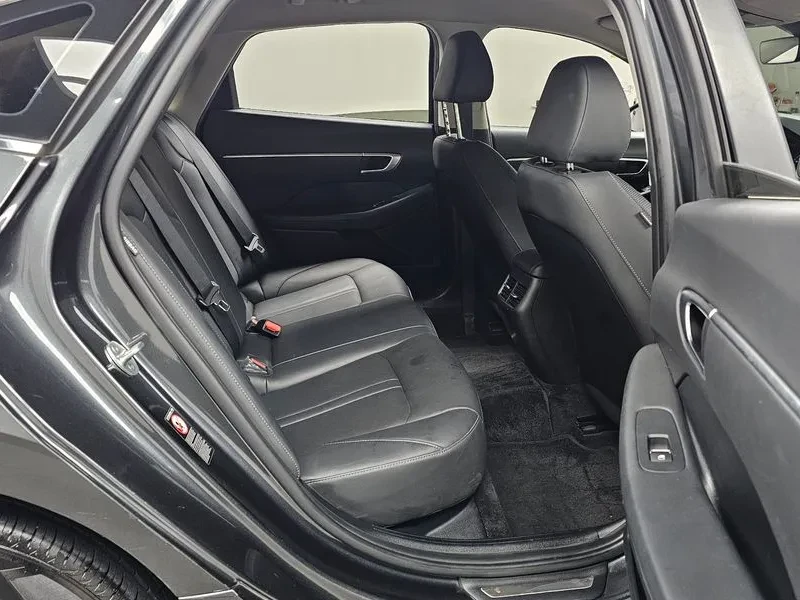 Hyundai Sonata 2.0 Premium, снимка 12 - Автомобили и джипове - 55615793