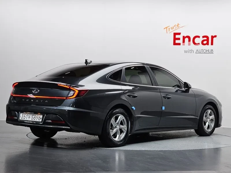 Hyundai Sonata 2.0 Premium, снимка 2 - Автомобили и джипове - 55615793