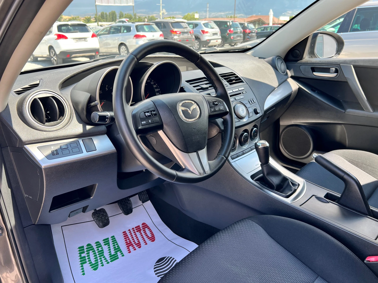 Mazda 3 1.6i - изображение 8