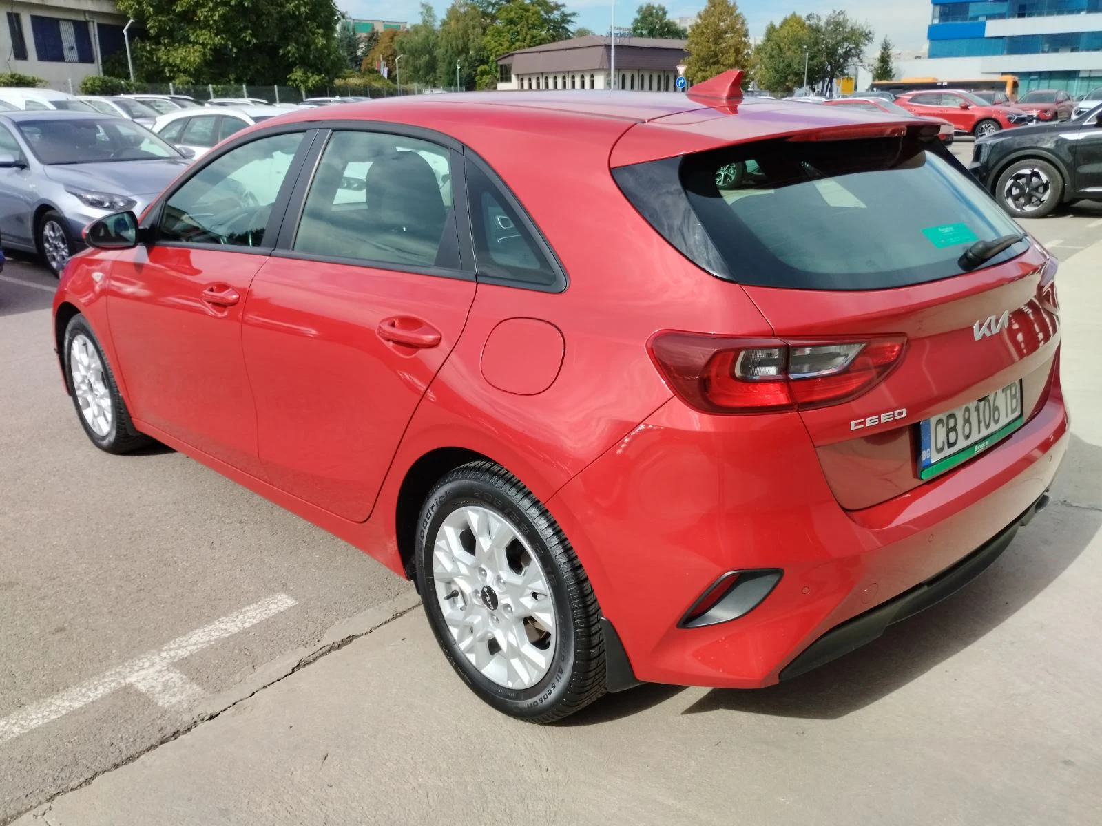 Kia Ceed 1.0 ТУРБО ГАРАНЦИЯ - изображение 6