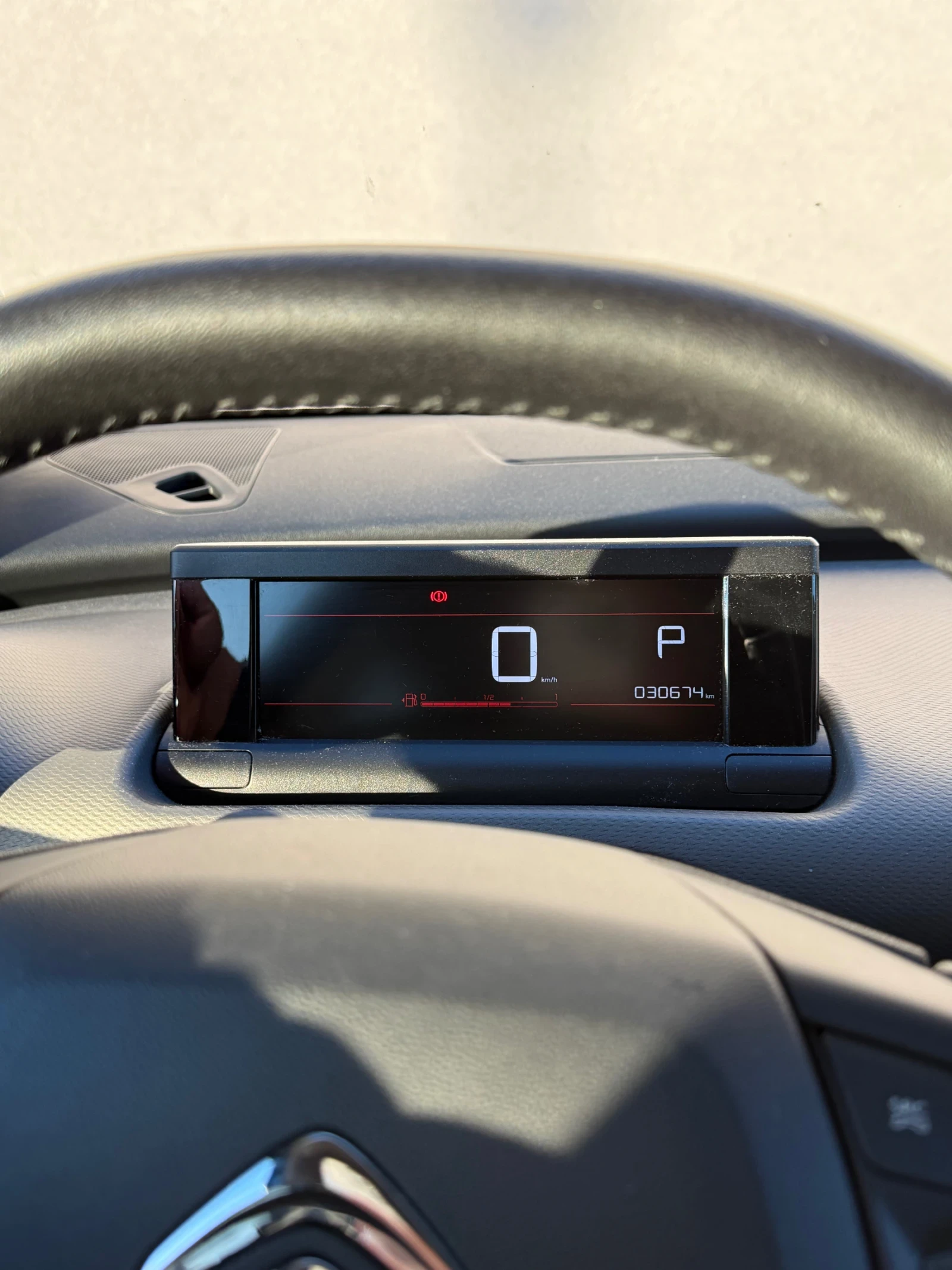 Citroen C4 Cactus 1.5 BlueHdi - изображение 8