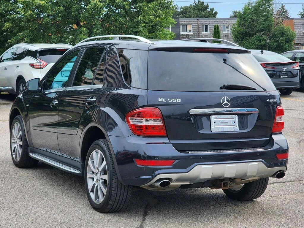 Mercedes-Benz ML 550 ОБДУХВАНЕ/КАМЕРА/KEYLESS/CARPLAY/ - изображение 5