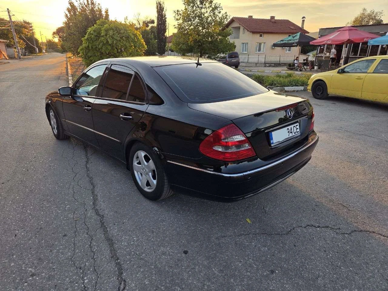 Mercedes-Benz E 270 Avantgarde* Harman Kardon*  - изображение 5