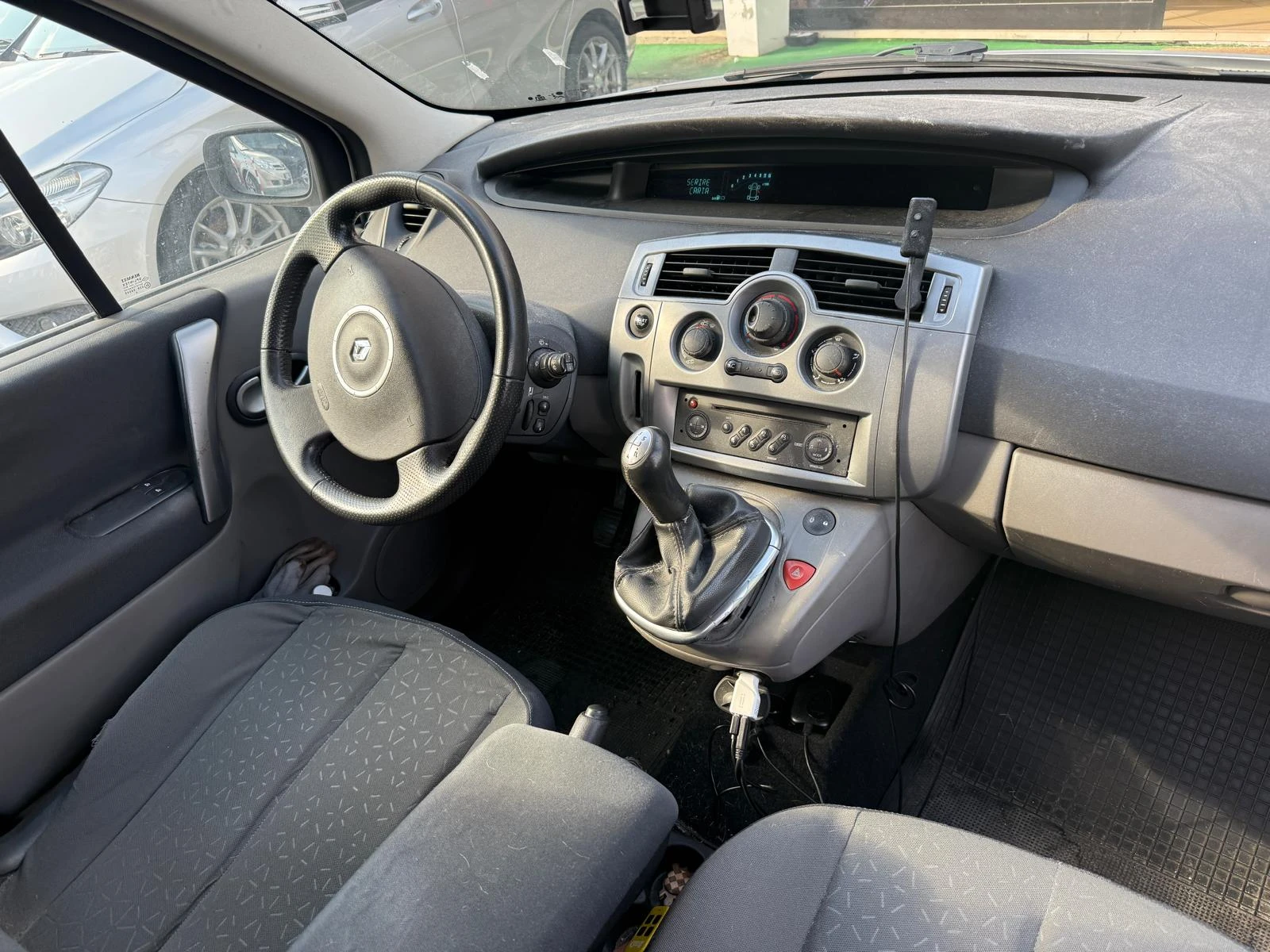Renault Scenic 1.6 газ 2009г италия - изображение 6