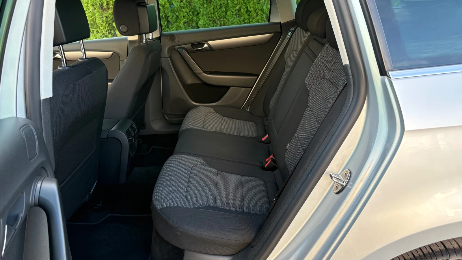 VW Passat 2.0tdi NAVI | Mobile.bg   14