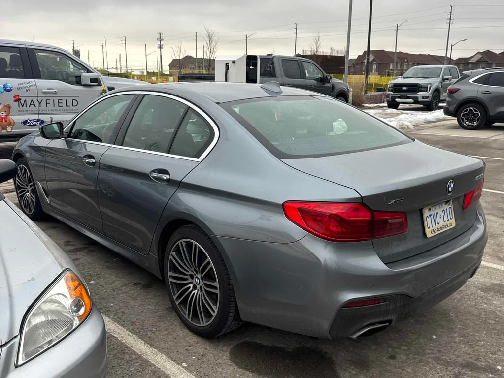 BMW 530 * 530i xDrive * CARFAX * ЦЕНА ДО БГ - изображение 2