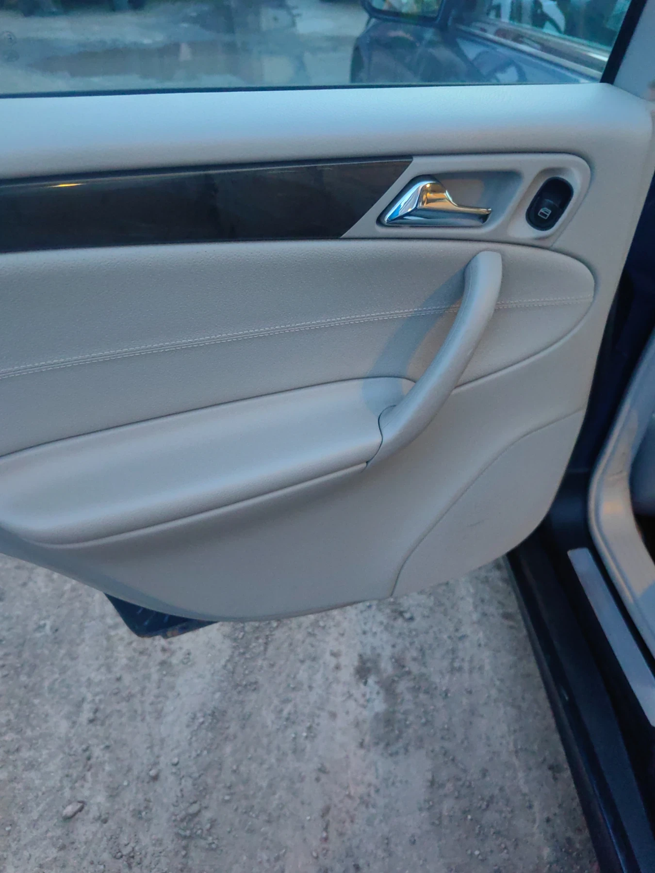 Mercedes-Benz C 200 Kompressor/Avantgarde , снимка 9 - Автомобили и джипове - 53584432