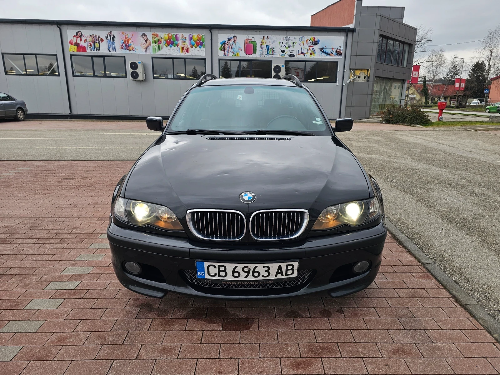 BMW 330, снимка 2 - Автомобили и джипове - 53953396