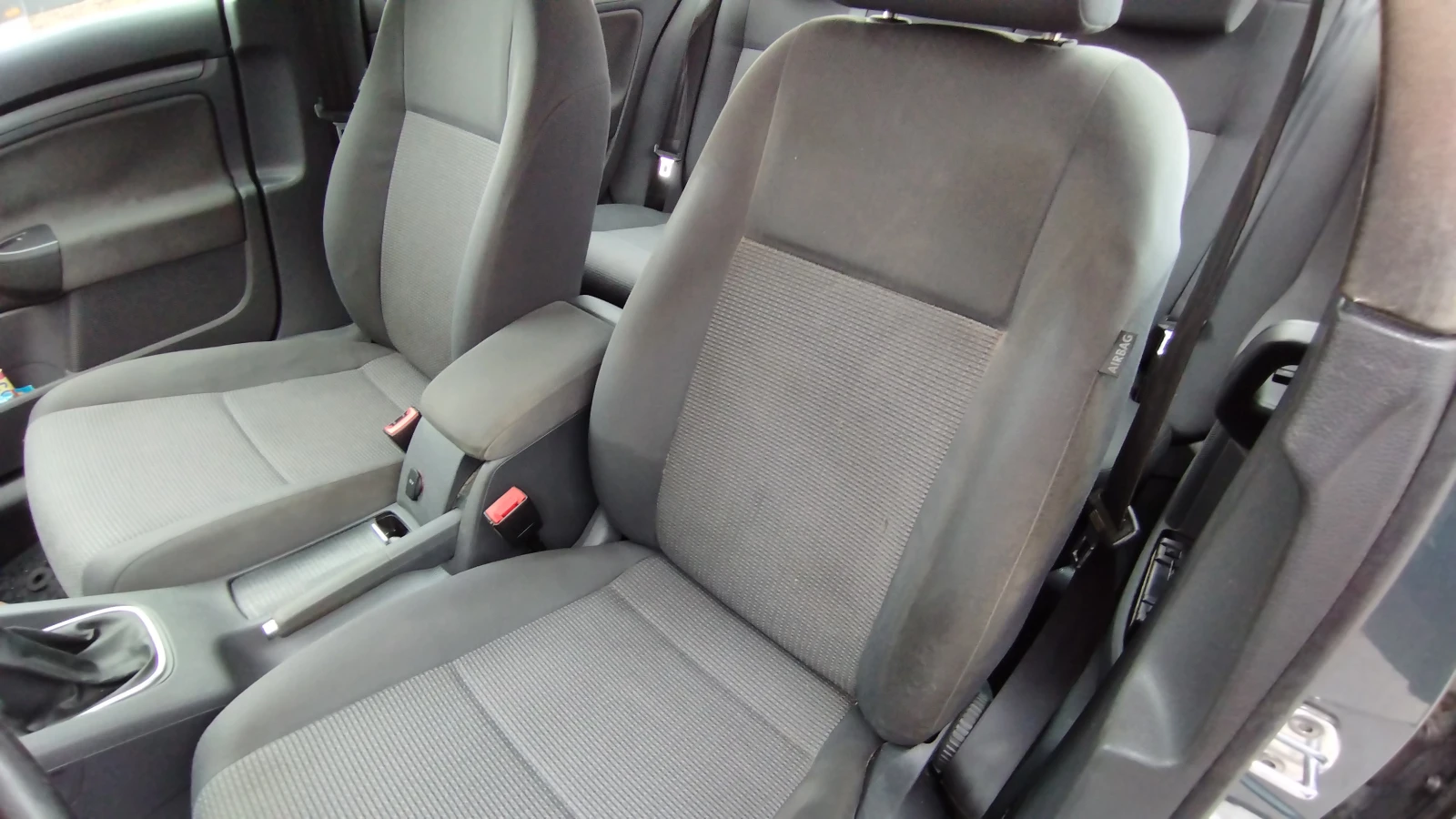 VW Jetta, снимка 12 - Автомобили и джипове - 53964883