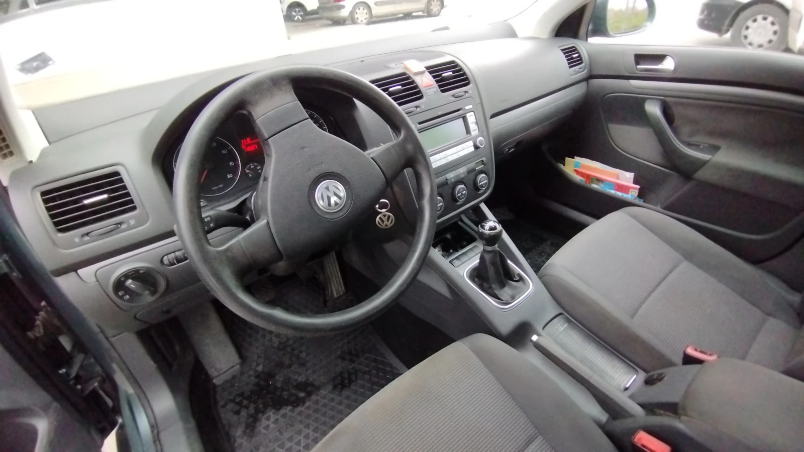 VW Jetta, снимка 15 - Автомобили и джипове - 53964883