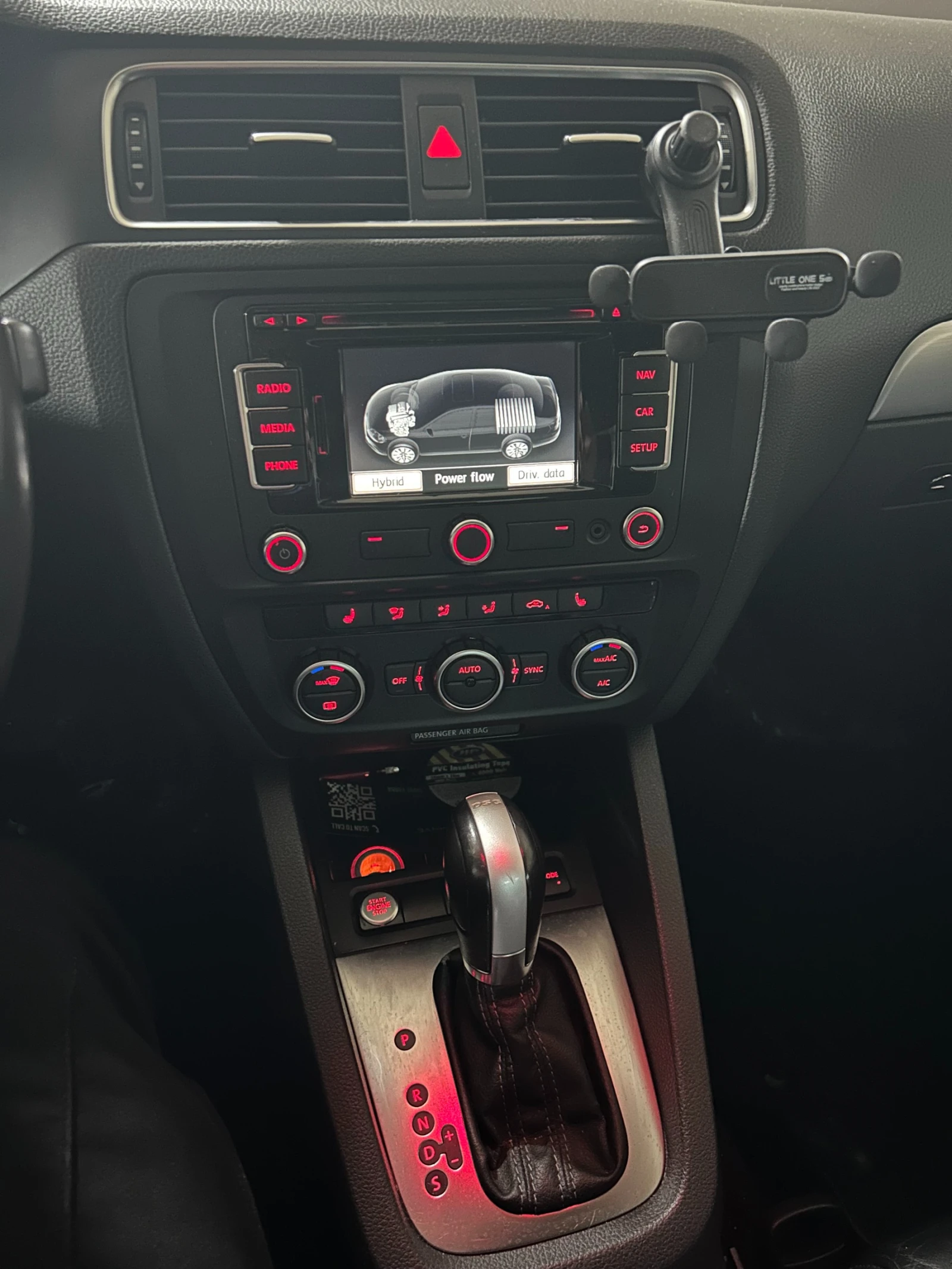 VW Jetta, снимка 6 - Автомобили и джипове - 54228345