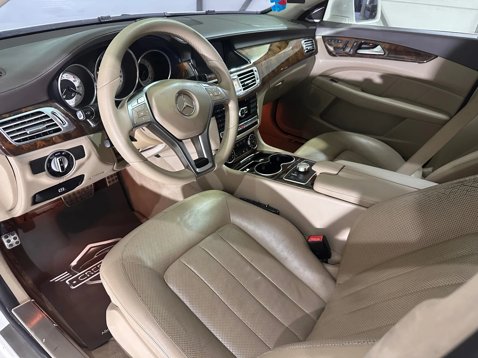 Mercedes-Benz CLS 55 AMG 4 motion , снимка 7 - Автомобили и джипове - 54333755