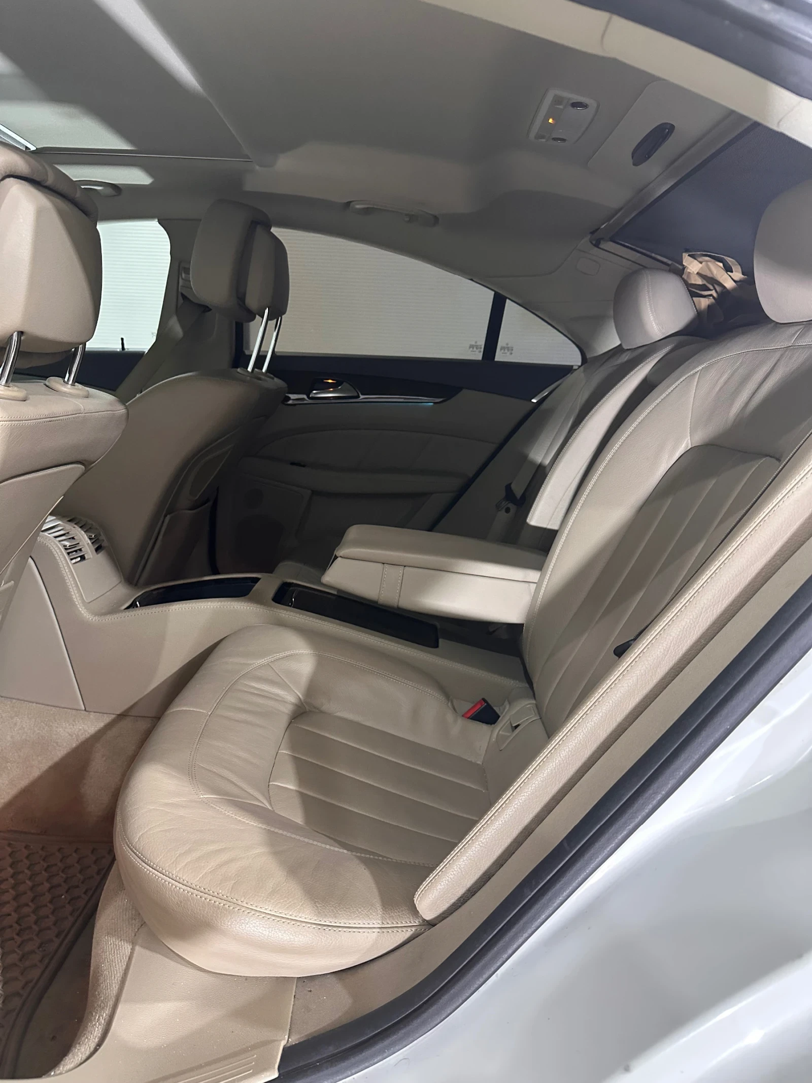 Mercedes-Benz CLS 55 AMG 4 motion , снимка 17 - Автомобили и джипове - 54333755