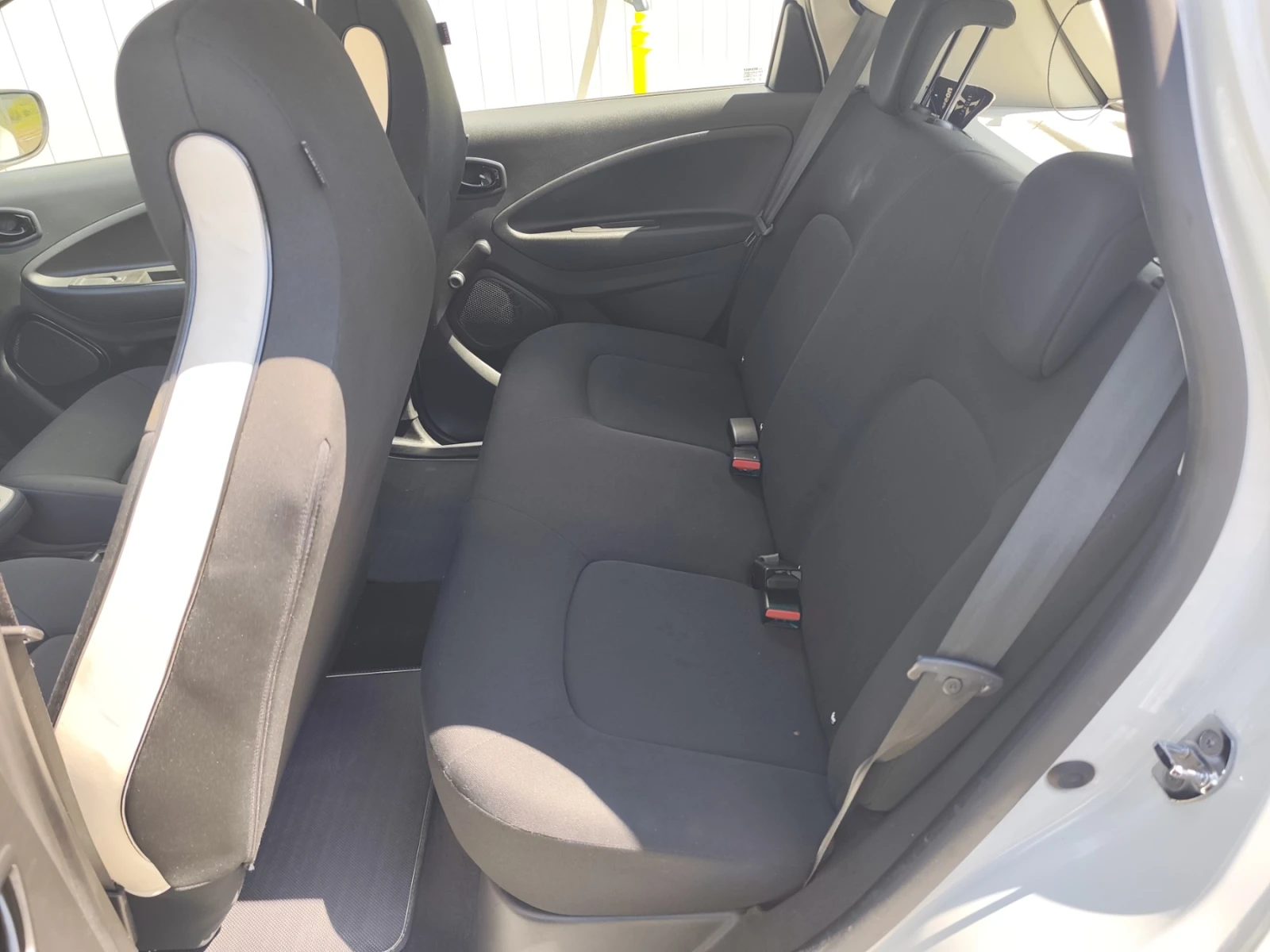 Renault Zoe 40kW, снимка 8 - Автомобили и джипове - 54427955