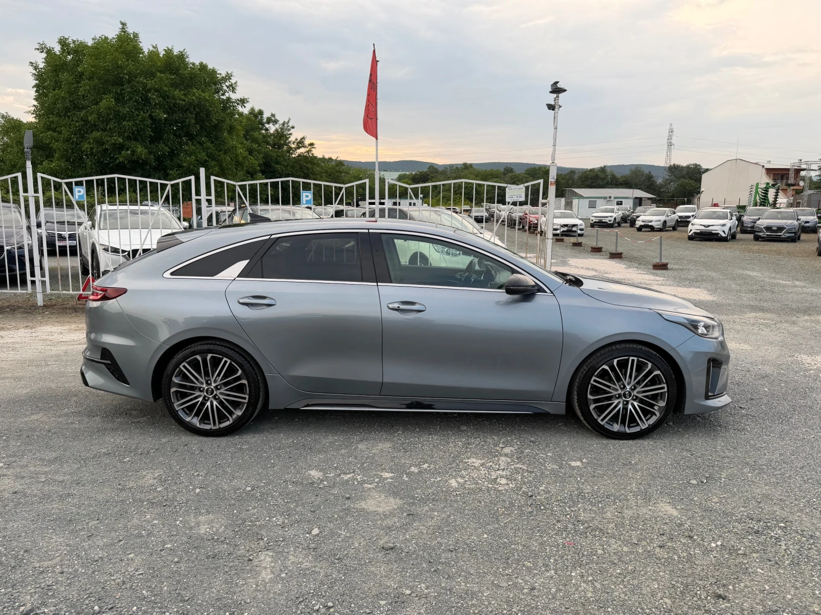 Kia Ceed Pro ceed GT LINE / 1.5i - 160 / FACELIFT / WAZE, снимка 4 - Автомобили и джипове - 54804635