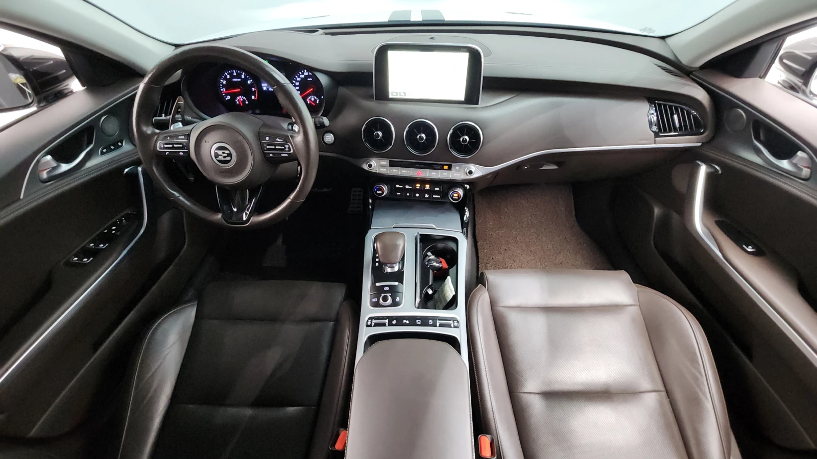 Kia Stinger  #ПЪЛНО ОБОРУДBАНЕ#, снимка 7 - Автомобили и джипове - 54881486