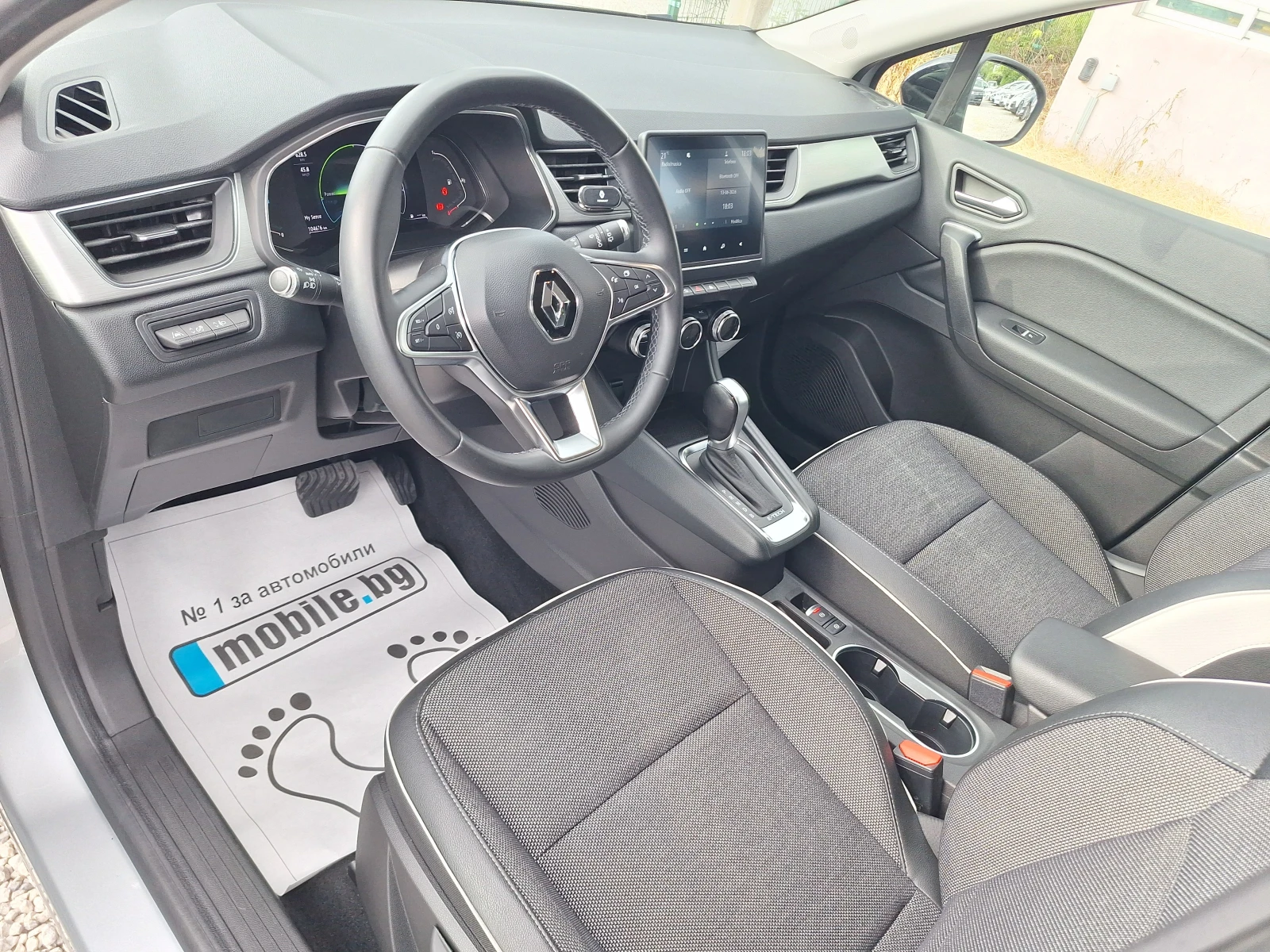Renault Captur 1.6 E-tech Hybrid 143 Ks 104000 km Full!, снимка 10 - Автомобили и джипове - 54895839