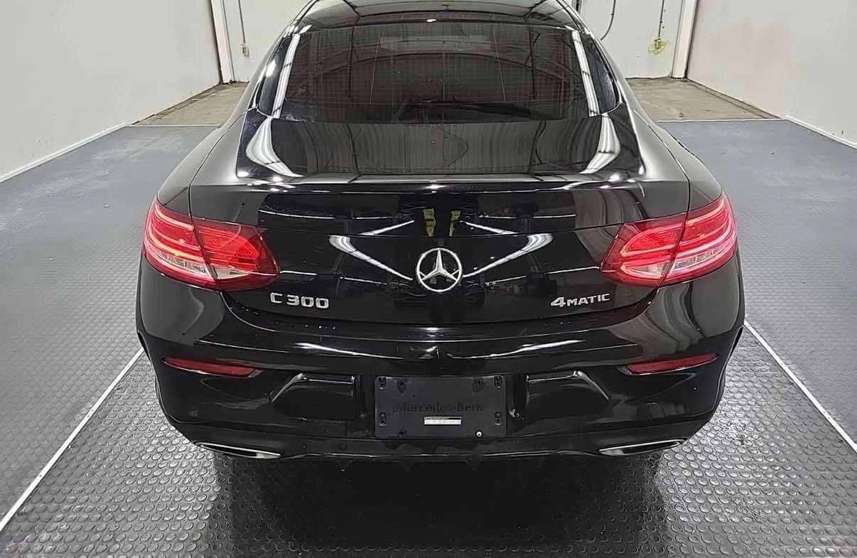 Mercedes-Benz C 300 * CARFAX * ОПЦИЯ ЗА ФИНАНСИРАНЕ, снимка 4 - Автомобили и джипове - 55553750