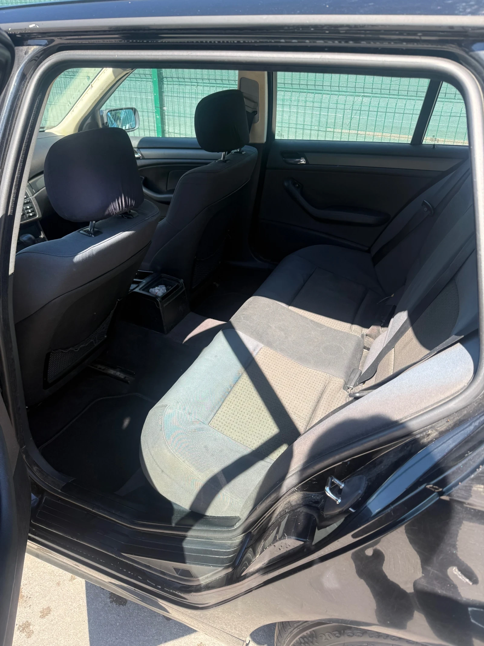 BMW 320, снимка 5 - Автомобили и джипове - 56119200
