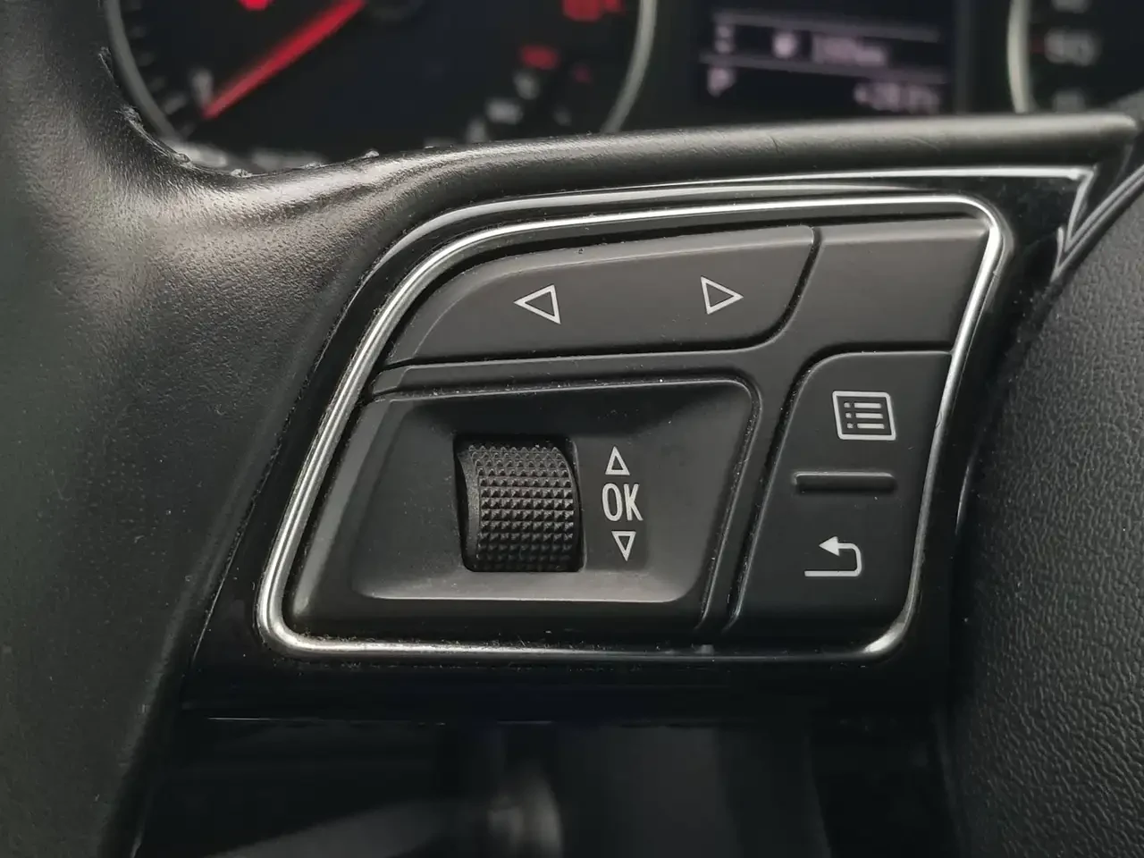 Audi A3 AWD| BROWN LEATHER| CARPLAY NAV| PANO| LED| ECO, снимка 11 - Автомобили и джипове - 56140873