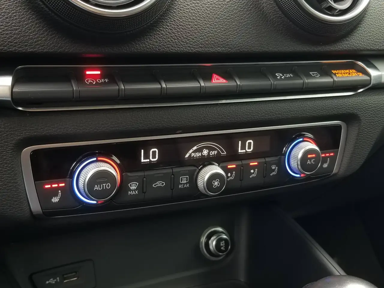 Audi A3 AWD| BROWN LEATHER| CARPLAY NAV| PANO| LED| ECO, снимка 12 - Автомобили и джипове - 56140873