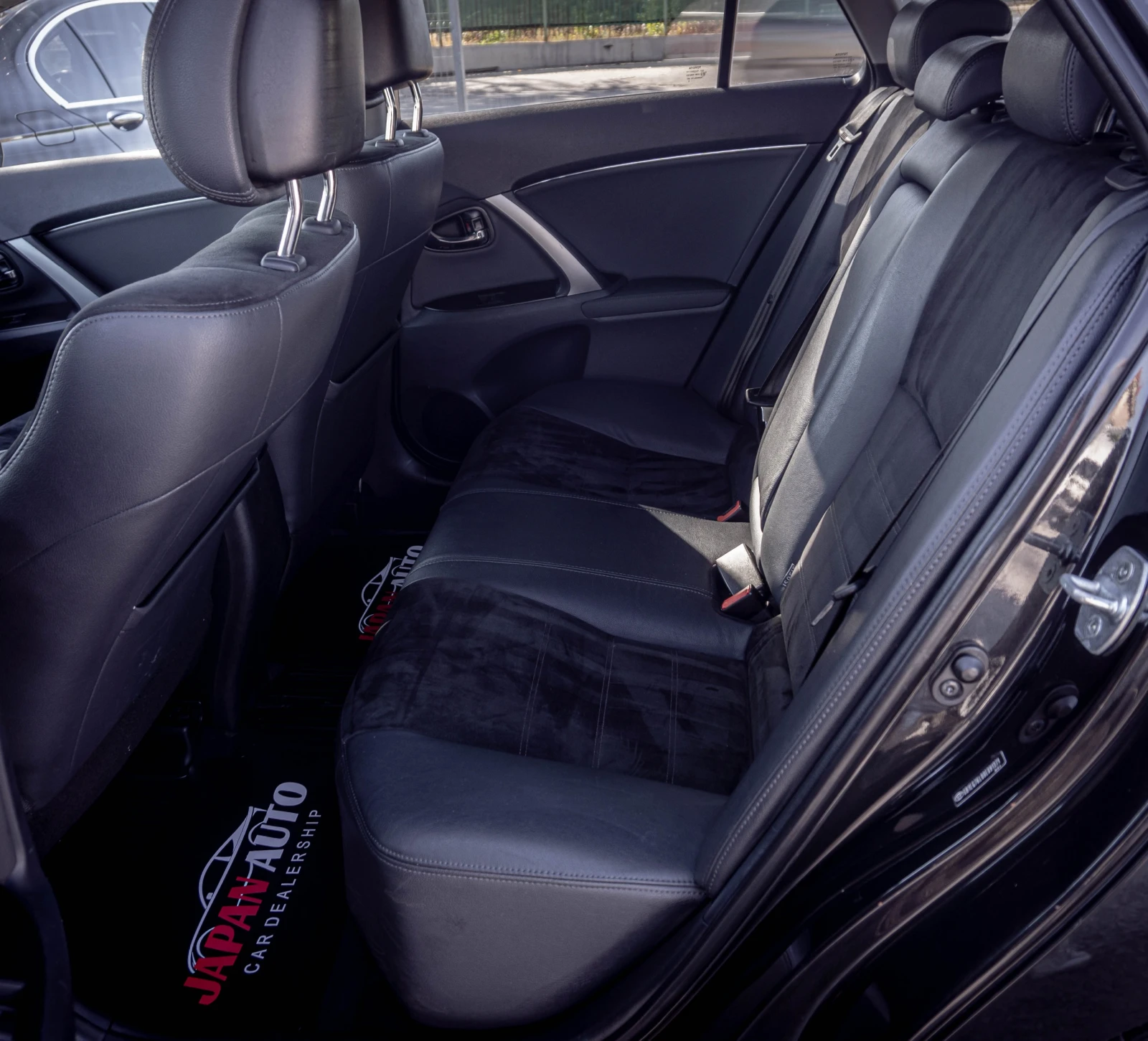 Toyota Avensis 1.8 ������! ���! � ��������  | Mobile.bg � ����������� 11