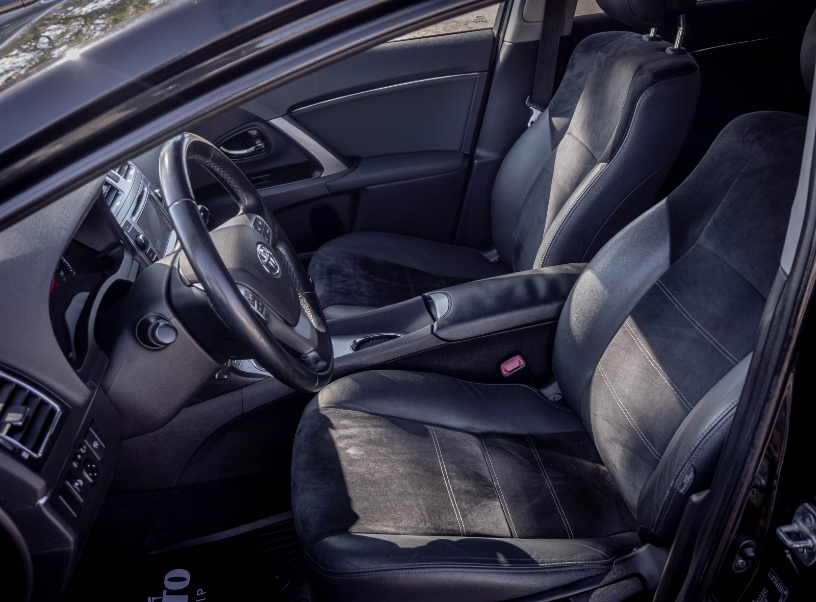 Toyota Avensis 1.8 ������! ���! � ��������  | Mobile.bg � ����������� 10