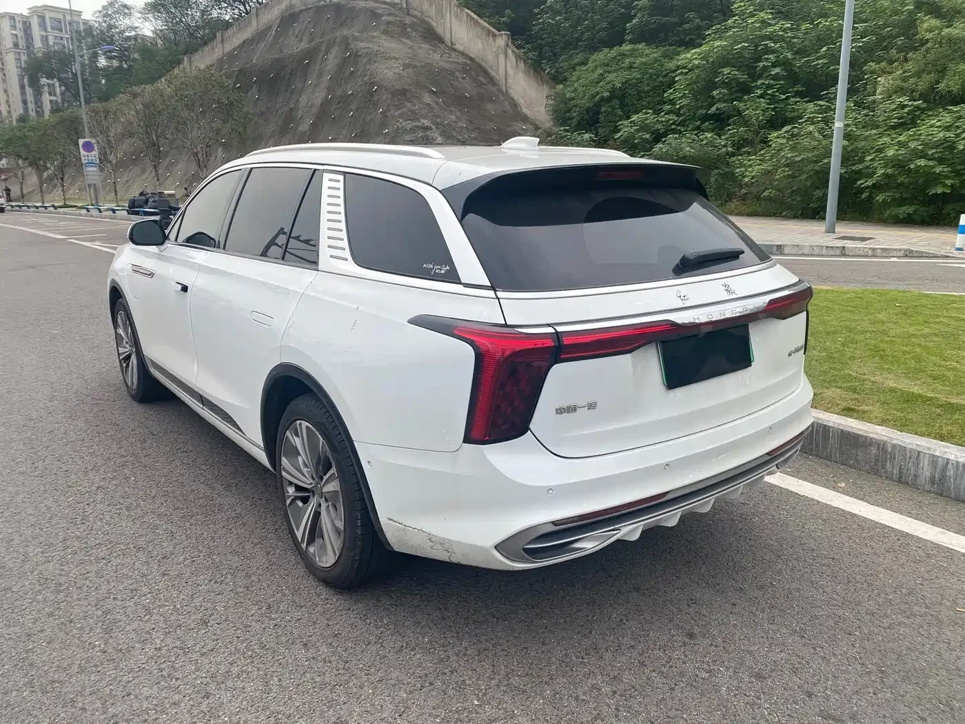 HongQi E-HS9 2021 460km Flagship Comfort 6-seater | Mobile.bg � ����������� 4