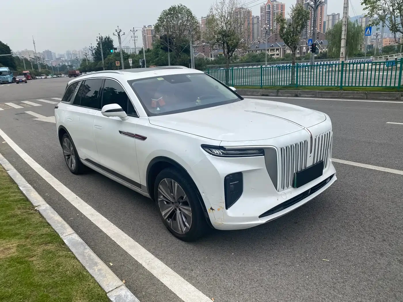 HongQi E-HS9 2021 460km Flagship Comfort 6-seater | Mobile.bg � ����������� 3