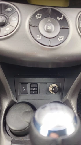 Toyota Rav4 TOYOTA RAV-4 2.2D D-4D 4?4 - 6 �������� | Mobile.bg � ����� ������ 11