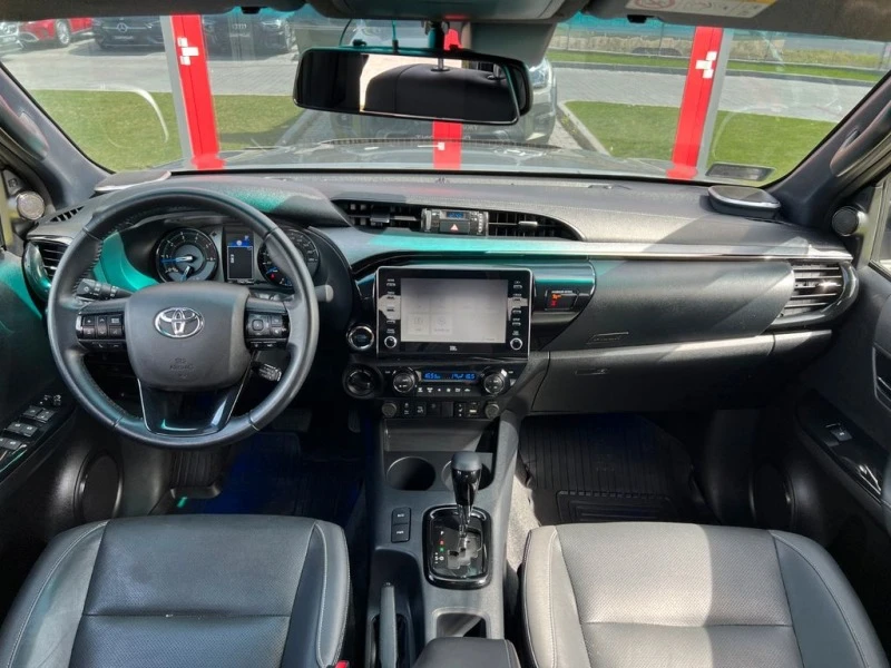 Toyota Hilux 2.8 D-4D/ INVINCIBLE/ DOUBLE CAB/ JBL/ CAMERA/ 18/, снимка 13 - Автомобили и джипове - 45726399