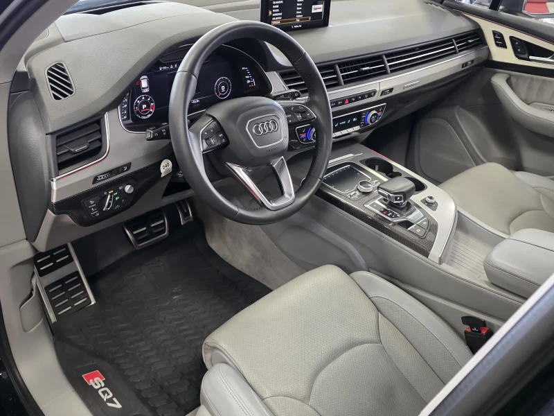 Audi SQ7 Напълно обслужен | Регистриран | Топ състояние , снимка 8 - Автомобили и джипове - 52666279