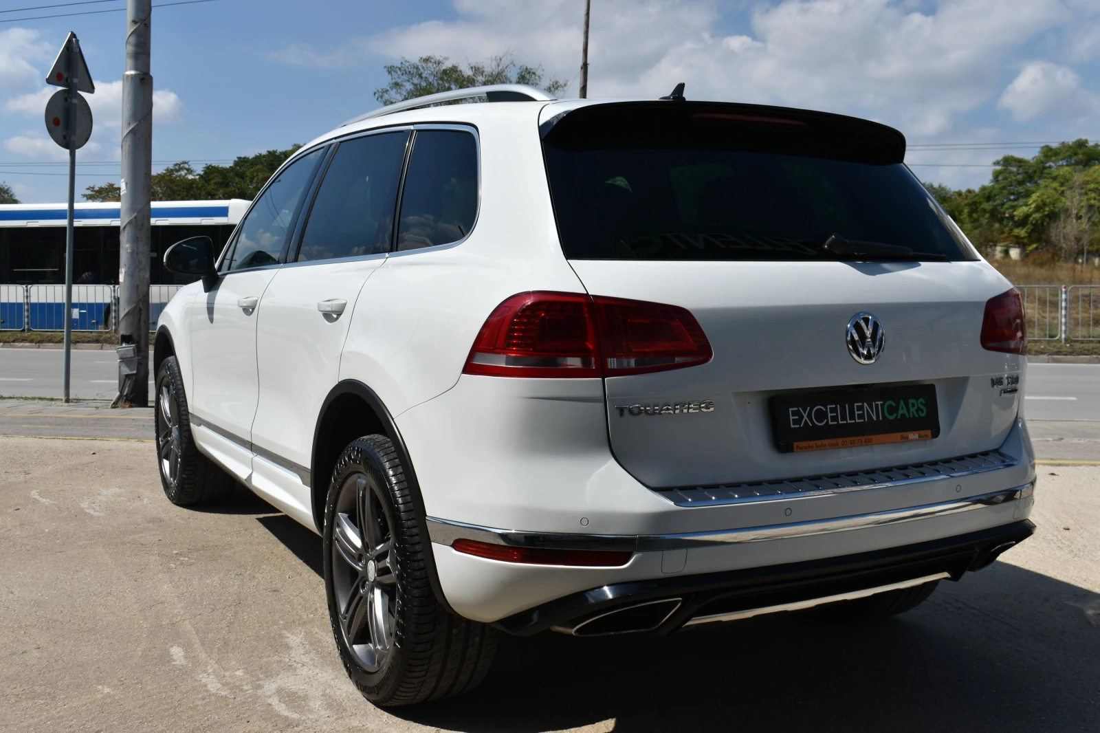 VW Touareg 3.0TDI* R-LINE - изображение 4