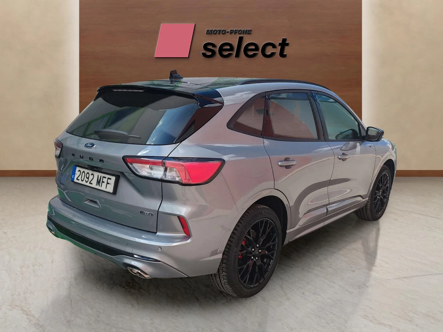 Ford Kuga 2.5L PHEV - изображение 2
