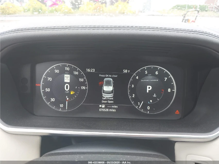 Land Rover Range rover  5.0L V8 SUPERCHARGED - изображение 8