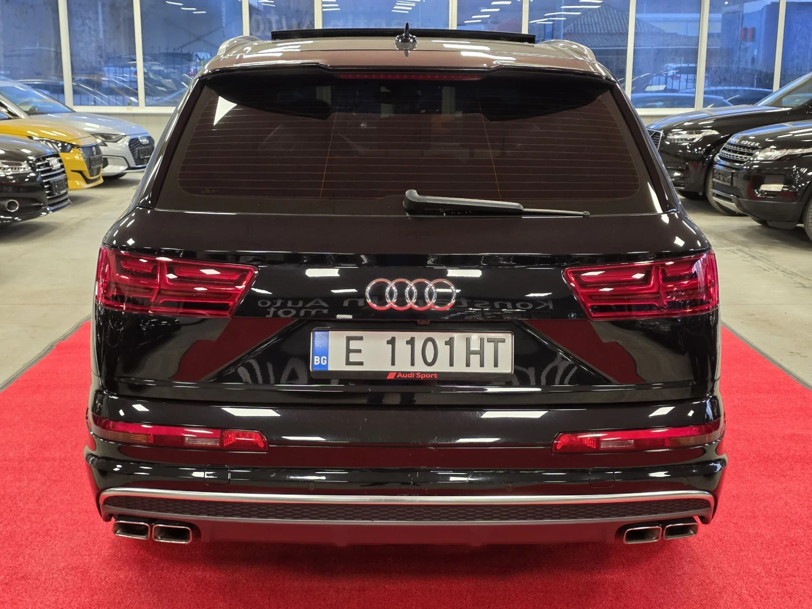Audi SQ7 Напълно обслужен | Регистриран | Топ състояние , снимка 5 - Автомобили и джипове - 52666279