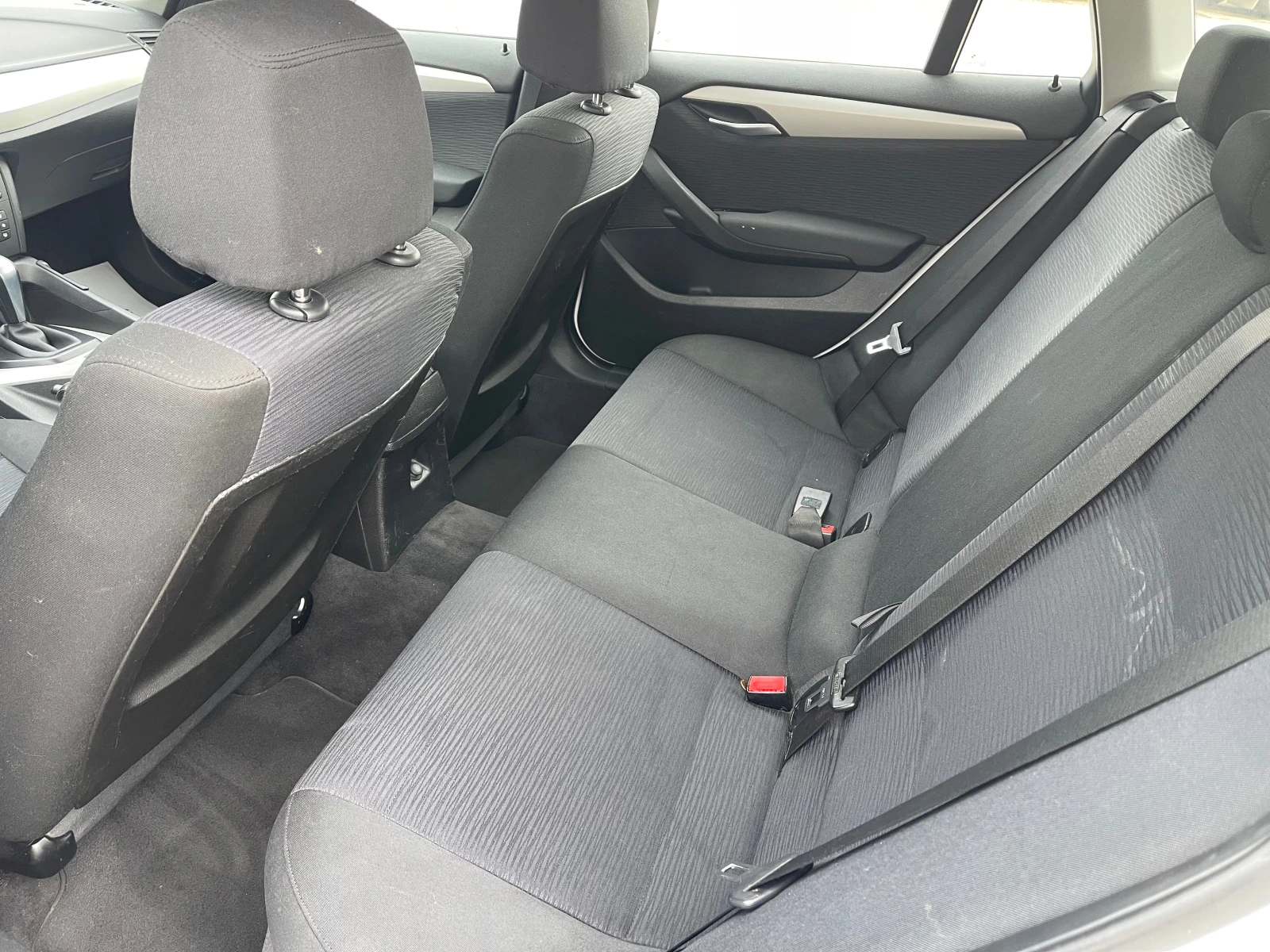 BMW X1 18d 143.k.c. S-DRIVE - изображение 10