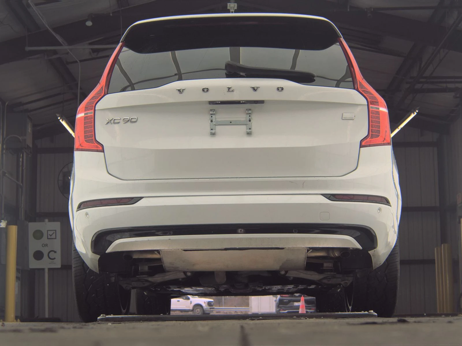 Volvo Xc90  T8 R-Design 7-Passenger/Harmon Kardon - изображение 7