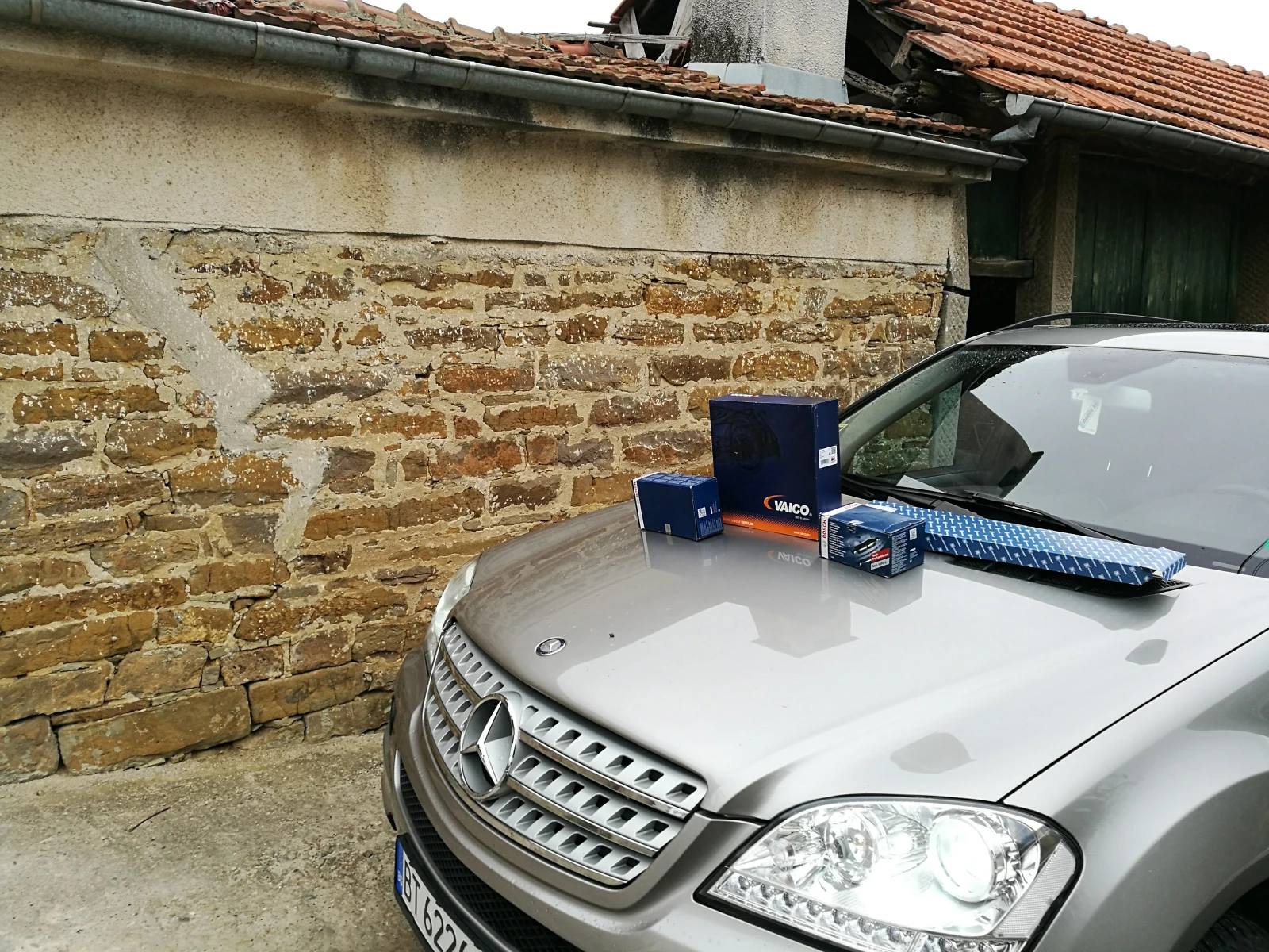 Mercedes-Benz ML 320, снимка 2 - Автомобили и джипове - 54561114