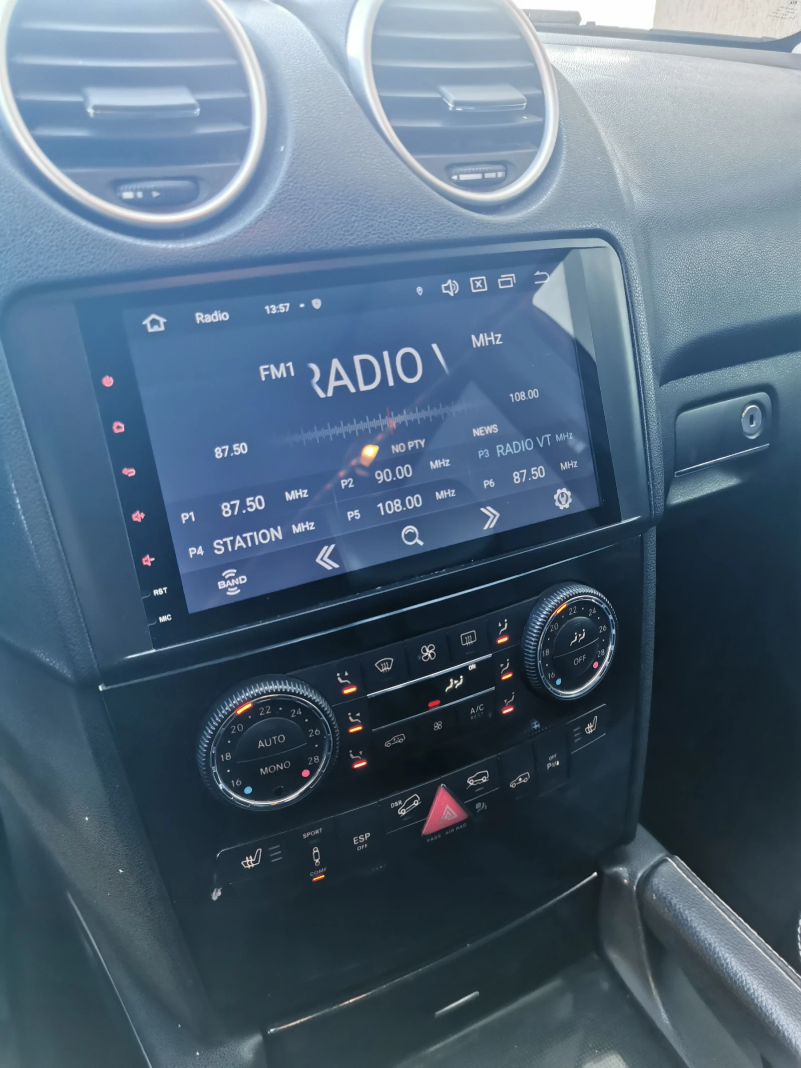 Mercedes-Benz ML 320, снимка 8 - Автомобили и джипове - 54561114
