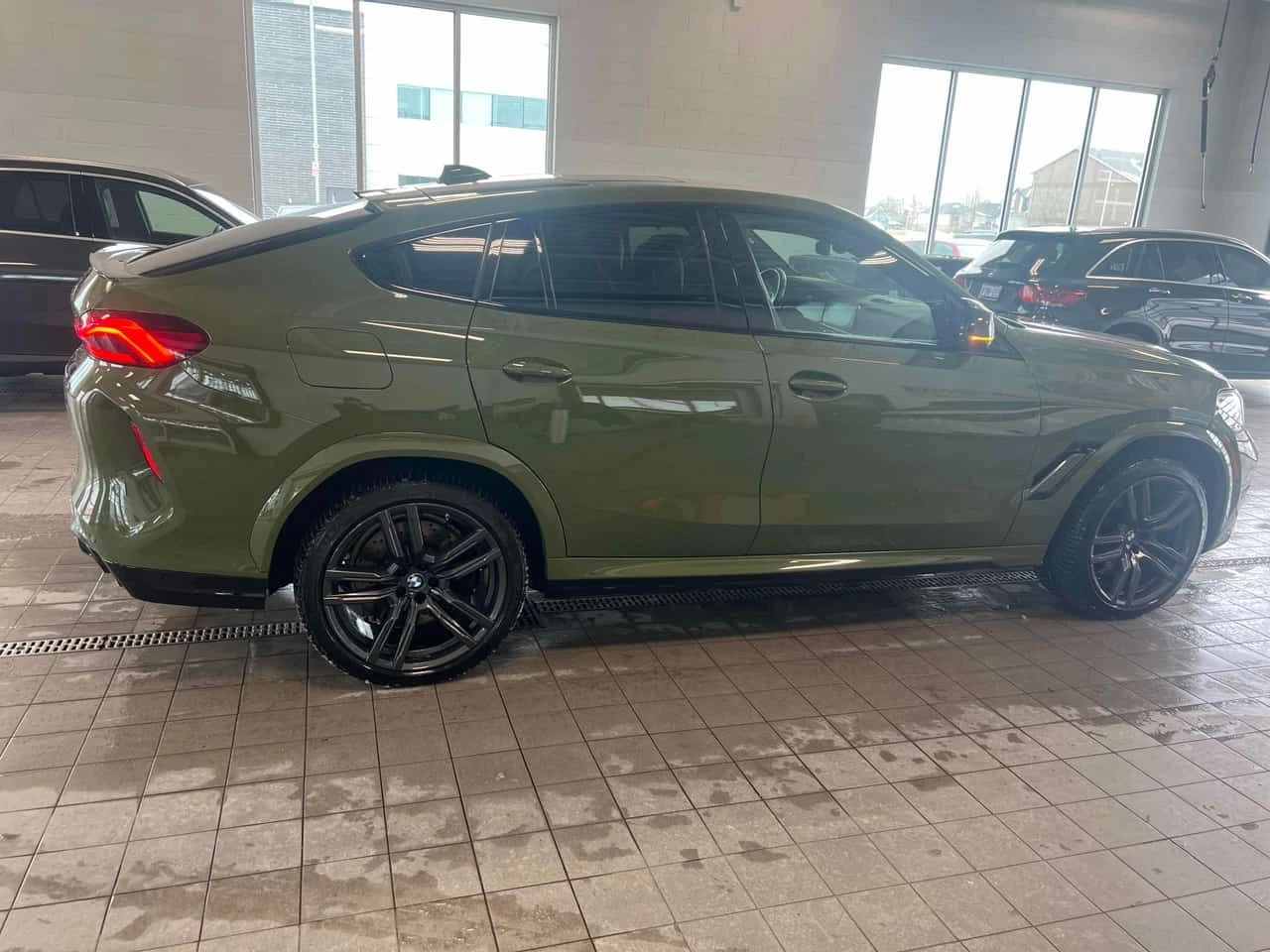BMW X6 Competition/ FULL / ВСИЧКИ ЕКСТРИ ЗА МОДЕЛА !, снимка 3 - Автомобили и джипове - 54581529