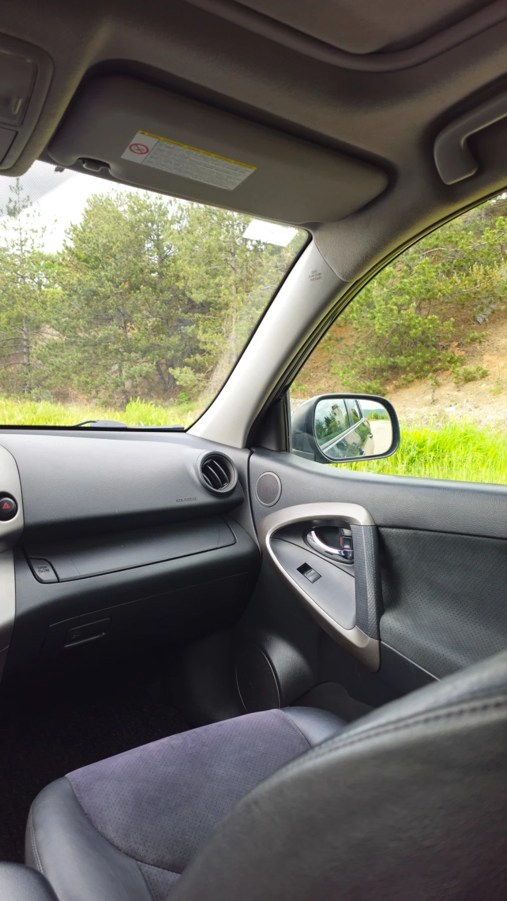 Toyota Rav4 TOYOTA RAV-4 2.2D D-4D 4?4 - 6 скорости, снимка 13 - Автомобили и джипове - 54585180