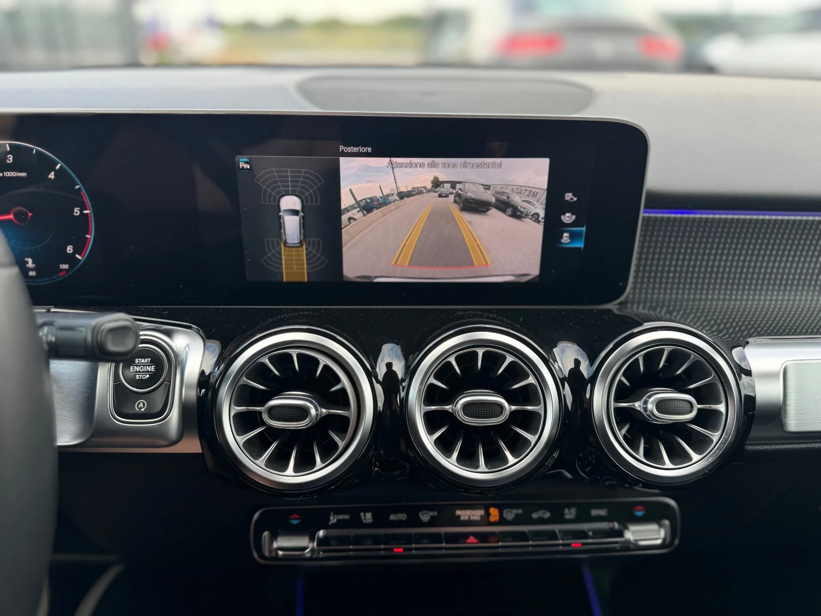Mercedes-Benz GLB, снимка 15 - Автомобили и джипове - 54765498