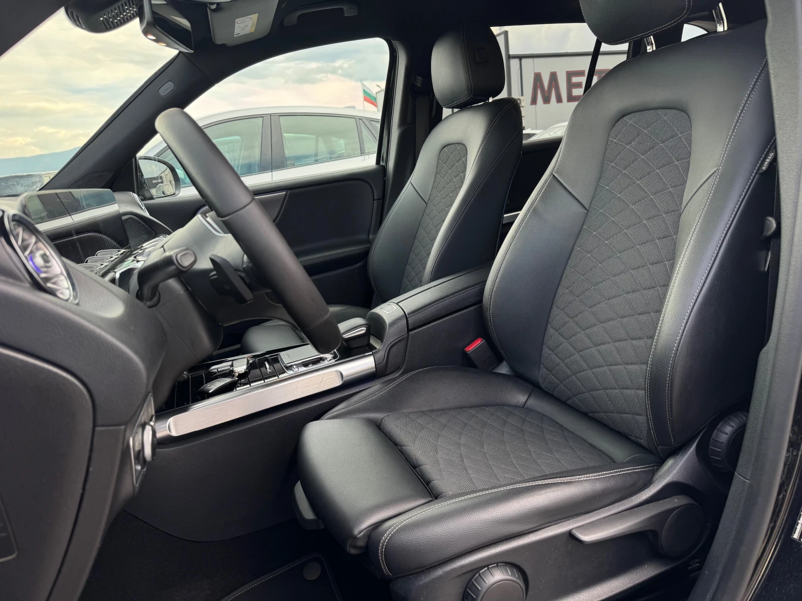 Mercedes-Benz GLB, снимка 10 - Автомобили и джипове - 54765498