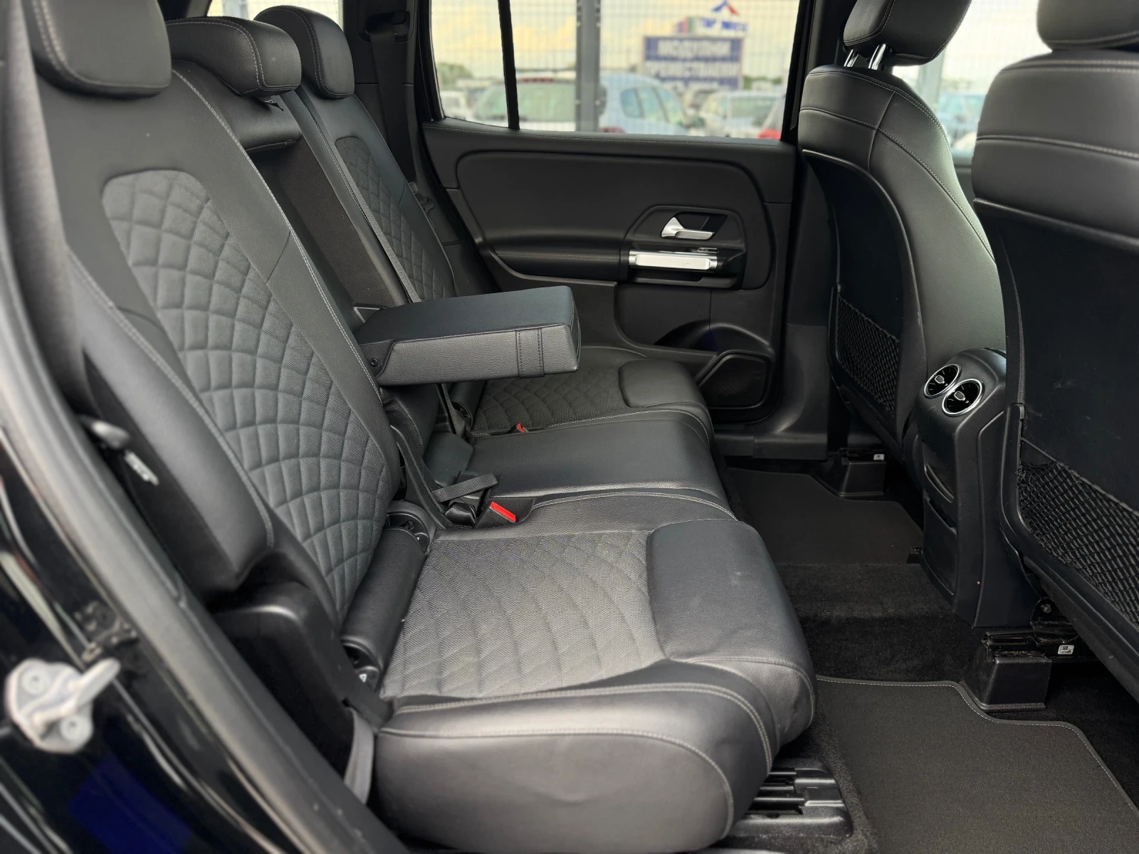 Mercedes-Benz GLB, снимка 12 - Автомобили и джипове - 54765498