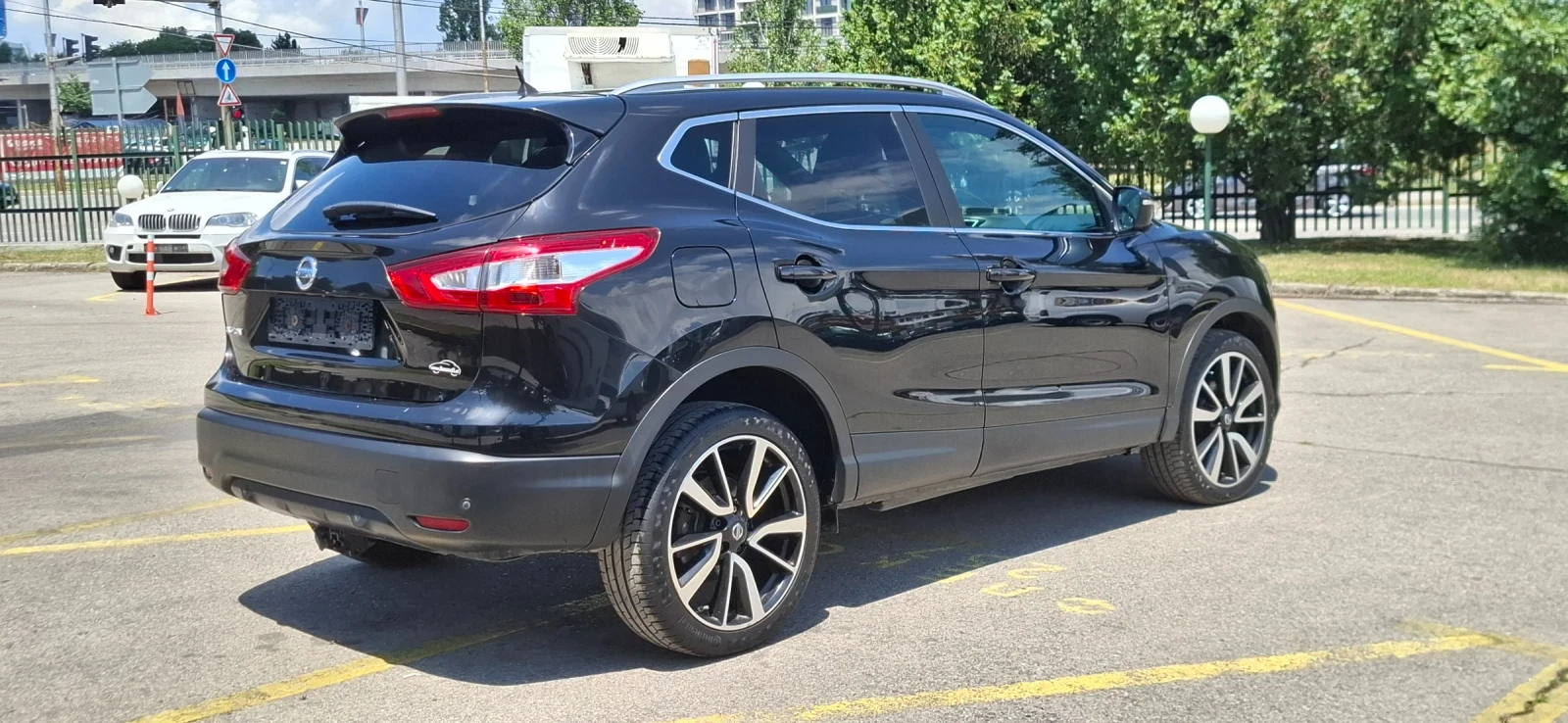 Nissan Qashqai 1.6dci Euro 5b Tecna Full Xenon Led  Перфектен , снимка 7 - Автомобили и джипове - 55031615